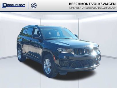 Used 2023 Jeep Grand Cherokee Laredo w/ Luxury Tech Group I