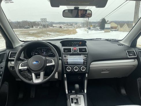 Used 2018 Subaru Forester 2.5i Premium image 14