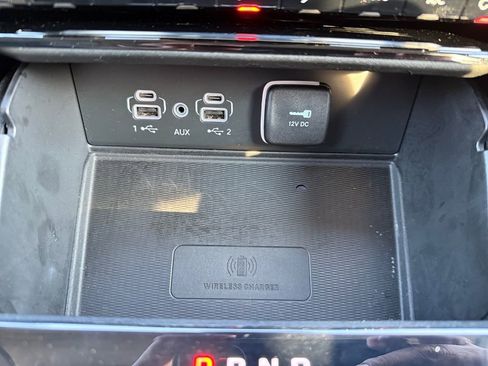 Used 2023 Jeep Grand Cherokee Limited w/ Luxury Tech Group II image 19