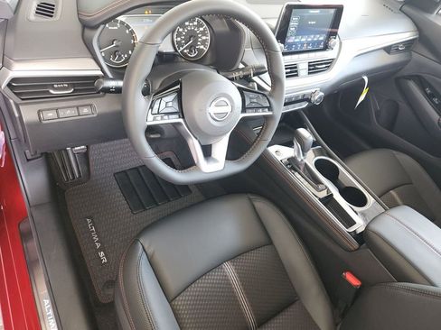 New 2025 Nissan Altima 2.5 SR image 24