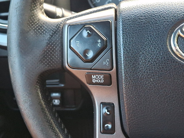 Used 2017 Toyota Tacoma TRD Sport w/ Premium & Technology Package AWD/4WD image 22