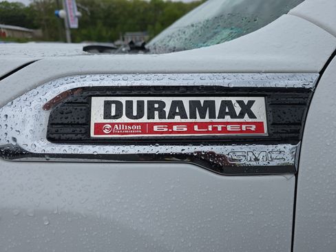 Used 2022 GMC Sierra 2500 SLT w/ SLT Premium Package AWD/4WD image 12