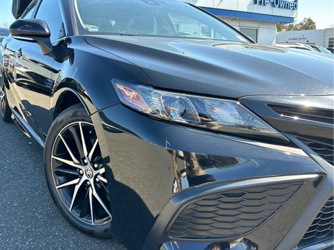 Used 2023 Toyota Camry SE w/ Cold Weather Package AWD/4WD image 22