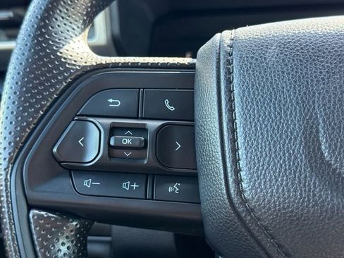 Used 2025 Toyota Tacoma SR RWD image 28