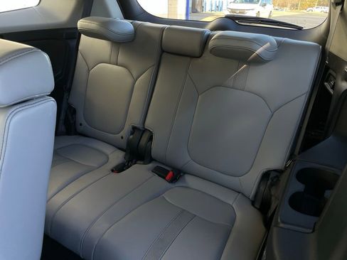 Certified 2025 Honda Pilot EX-L image 40