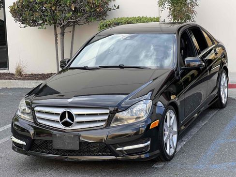 Used 2012 Mercedes-Benz C 250 Sedan image 27