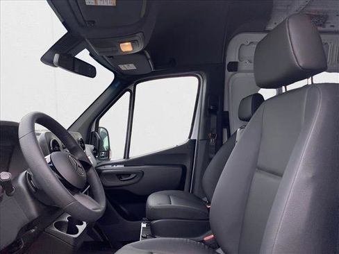 New 2025 Mercedes-Benz Sprinter 2500 image 17