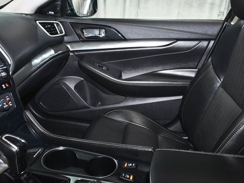 Used 2019 Nissan Maxima 3.5 SL w/ Floor Mat Group image 41