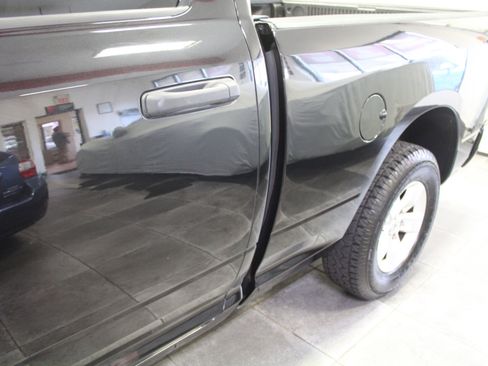 Used 2017 RAM 1500 Express image 30