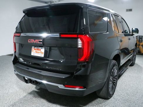 Used 2025 GMC Yukon Elevation w/ LPO, Elevation Black Package AWD/4WD image 7