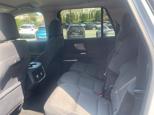 Used 2025 Ford Expedition Max Active RWD image 9