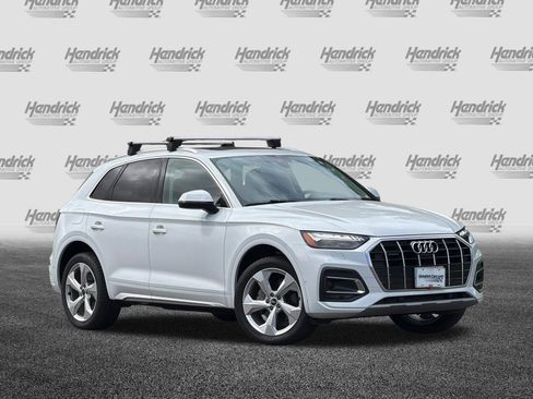 Used 2021 Audi Q5 Prestige w/ Prestige Package image 2