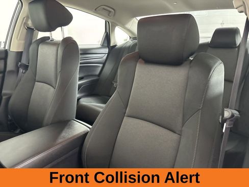 Used 2022 Honda Accord LX image 10