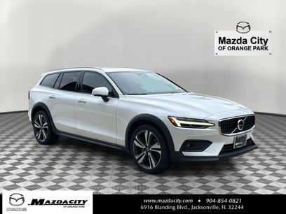 Used 2023 Volvo V60 B5 Cross Country Plus