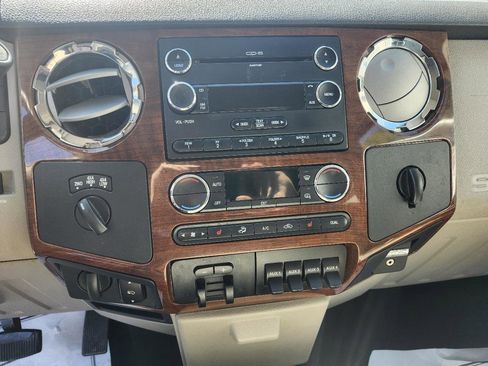 Used 2010 Ford F350 Cabela's image 14
