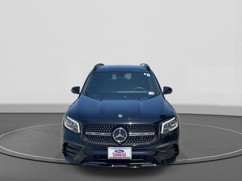 Used 2023 Mercedes-Benz GLB 250 image 3