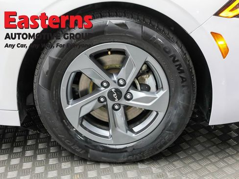 Used 2022 Kia K5 LXS image 30