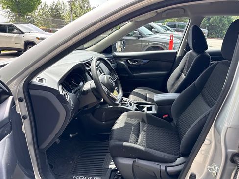 Used 2018 Nissan Rogue S AWD/4WD image 14