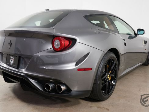 Used 2012 Ferrari FF image 9