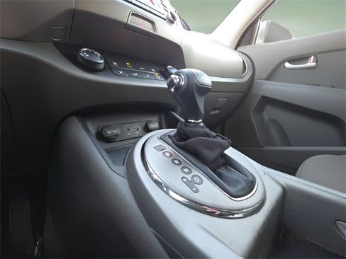 Used 2016 Kia Sportage LX image 24