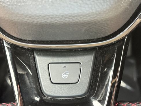 Used 2025 Honda Pilot Black Edition image 33