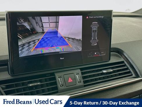 Used 2022 Audi Q5 2.0T Premium w/ Convenience Package image 16