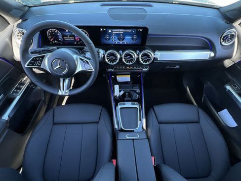 New 2026 Mercedes-Benz GLB 250 4MATIC image 28