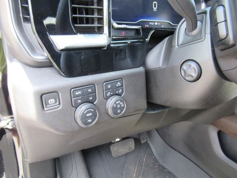 Certified 2024 Chevrolet Silverado 1500 High Country w/ High Country Premium Package AWD/4WD image 20