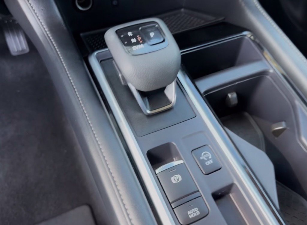 Certified 2024 Nissan Pathfinder SL FWD image 18