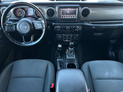 Used 2022 Jeep Wrangler Unlimited Sport image 16