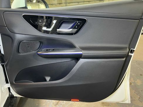 Used 2026 Mercedes-Benz GLC 300 4MATIC image 10