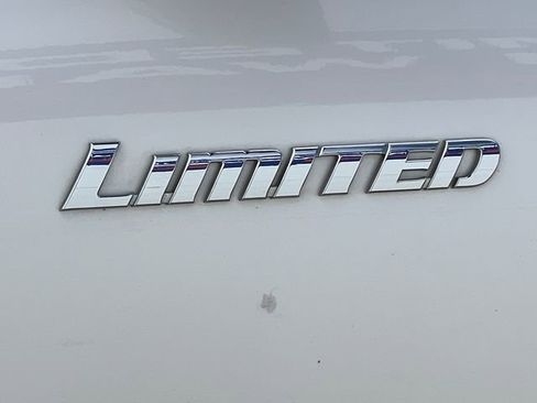 Used 2013 Toyota Highlander Limited image 9