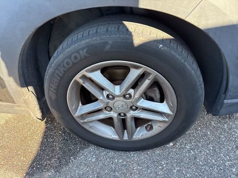 Used 2021 Hyundai Kona SE image 5