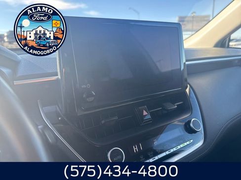 Used 2024 Toyota Corolla Cross LE image 8