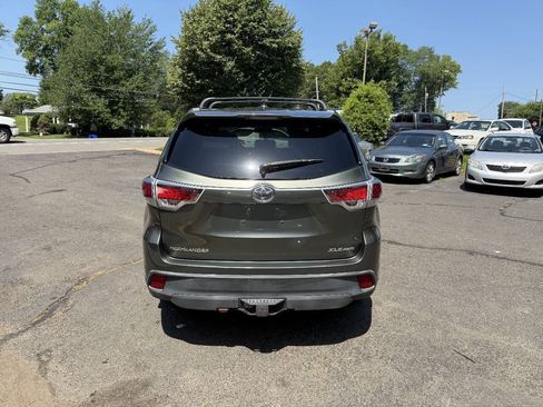 Used 2016 Toyota Highlander XLE AWD/4WD image 6