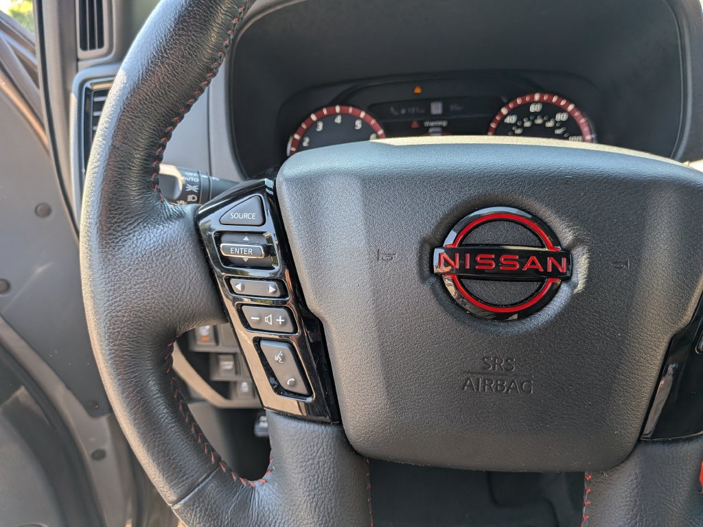 Used 2022 Nissan Frontier Pro-X RWD image 11