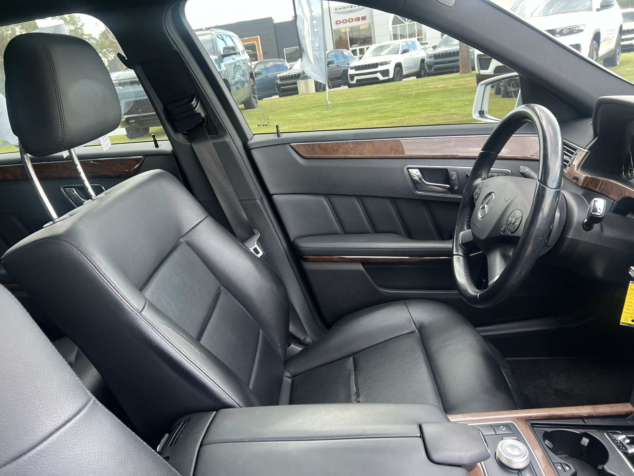 Used 2011 Mercedes-Benz E 350 Sedan image 13
