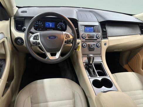 Used 2015 Ford Taurus SE FWD image 10