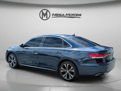 Used 2021 Volkswagen Passat 2.0T SE FWD image 4