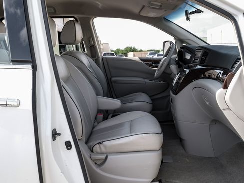 Used 2015 Nissan Quest S FWD image 29