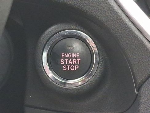 Used 2022 Subaru Forester Limited image 23