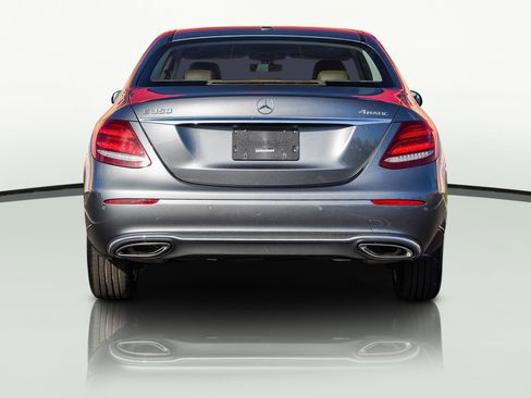 Used 2020 Mercedes-Benz E 350 4MATIC Sedan w/ Parking Assistance Package image 8