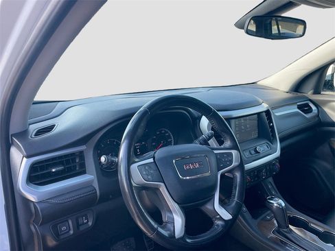 Used 2019 GMC Acadia SLE image 8