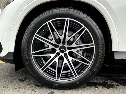 Certified 2025 Mercedes-Benz GLC 43 AMG 4MATIC image 8