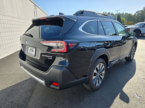 Used 2024 Subaru Outback Limited XT image 3
