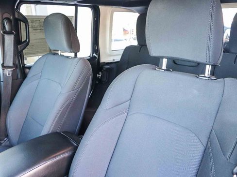 Used 2021 Jeep Wrangler Unlimited Sport image 22