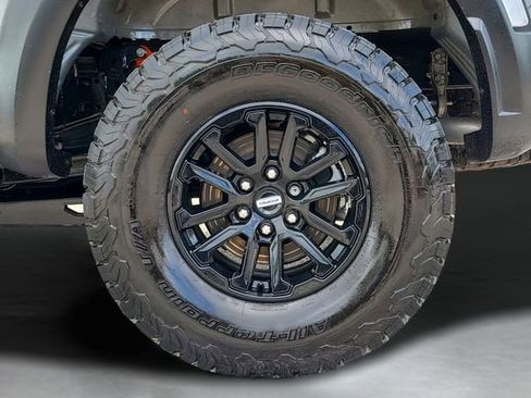 Used 2025 Ford F150 Raptor AWD/4WD image 33