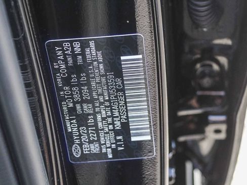 Used 2023 Hyundai Elantra SEL FWD image 39