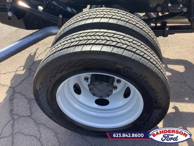 Used 2025 Ford F550 4x4 Crew Cab Super Duty image 19