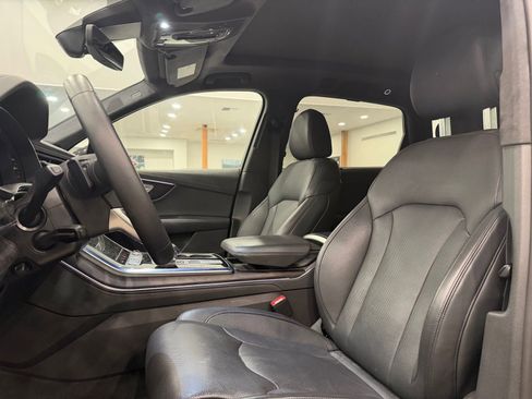 Used 2023 Audi Q7 3.0T Prestige image 6